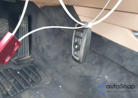 2011 BMW 740Li из США, поврежденный, VIN WBAKB4C54BC392609